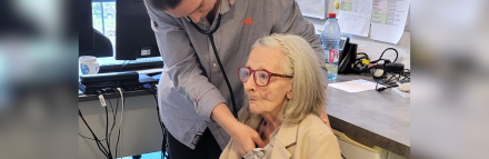 AÉSIO Santé s’appuie sur des infirmiers en pratique avancée pour améliorer la prise en charge des résidents en EHPAD