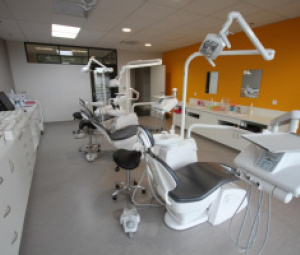 Centre Dentaire Mutualiste AÉSIO Santé - Espace Santé Clémentel