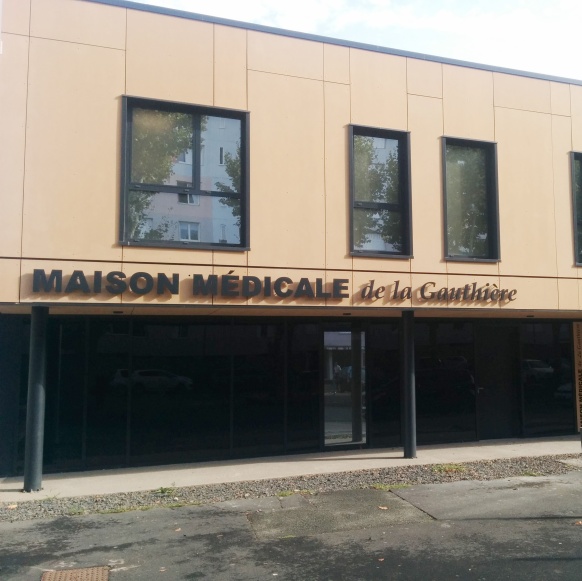 Galerie image 6 sur 21 [CENTRE DENTAIRE MUTUALISTE AÉSIO SANTÉ - CLERMONT FERRAND LA GAUTHIERE]