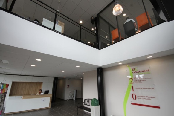 Galerie image 2 sur 16 [CENTRE DENTAIRE MUTUALISTE AÉSIO SANTÉ - CLERMONT FERRAND (CLEMENTEL)]