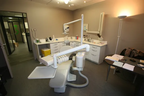 Galerie image 2 sur 10 [CENTRE DENTAIRE MUTUALISTE AÉSIO SANTÉ -CLERMONT FERRAND (NIEL)]
