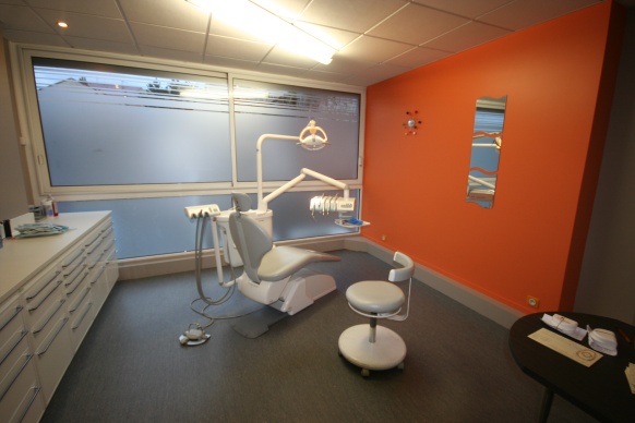 Galerie image 4 sur 10 [CENTRE DENTAIRE MUTUALISTE AÉSIO SANTÉ -CLERMONT FERRAND (NIEL)]