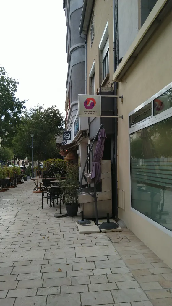 Galerie image 5 sur 16 [Centre dentaire mutualiste - Cavaillon]
