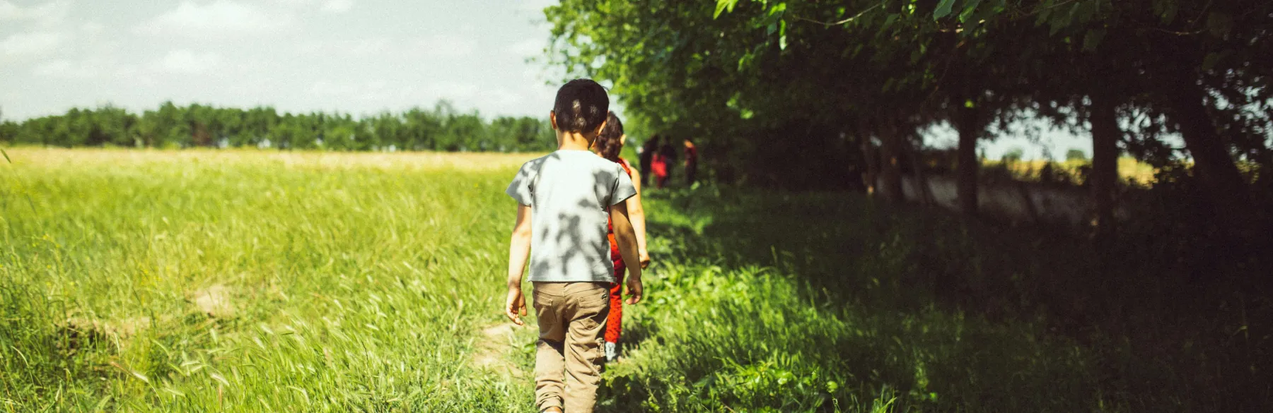 Sortons profiter de la nature : une initiative au service du bien‑être des enfants à la Crèche les Pieds dans l’Ô
