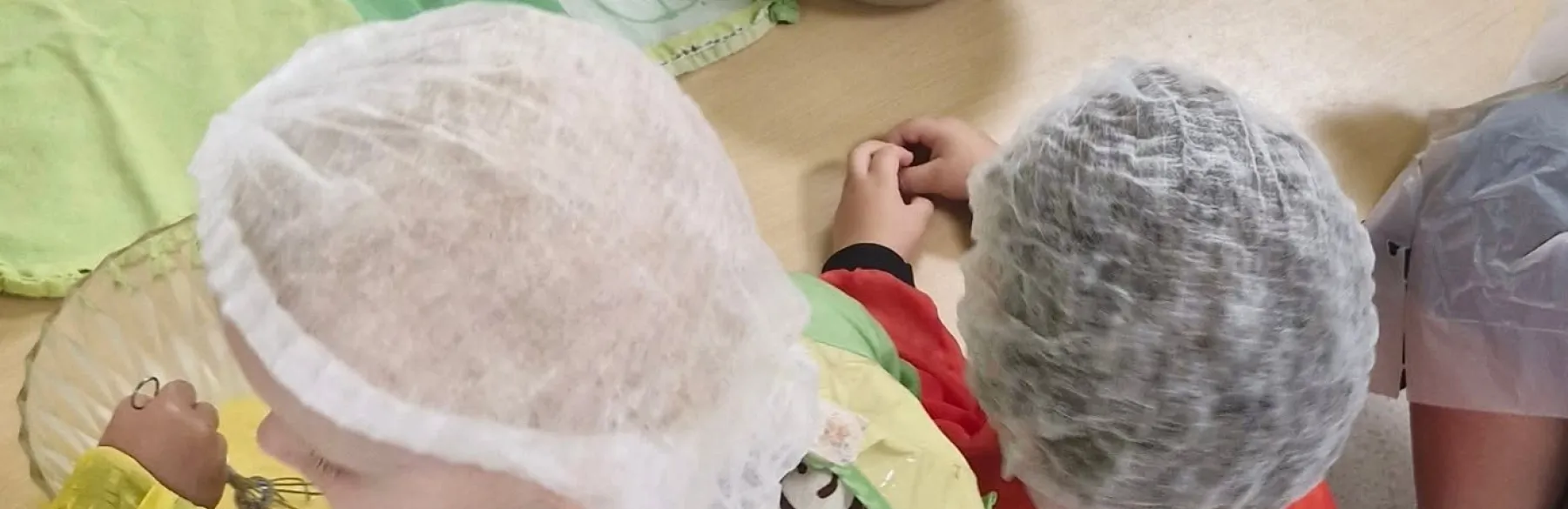 Un atelier cuisine gourmand à la crèche Coucou Pitchou !