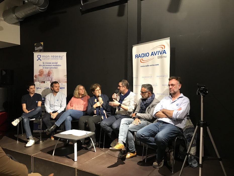 mars bleu gazette café