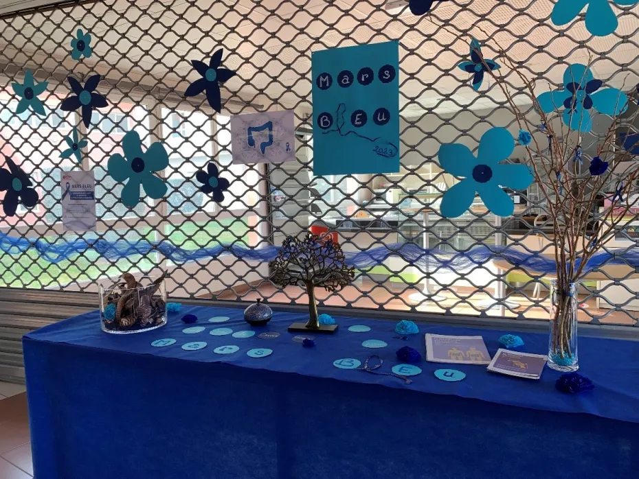 photo stand mars bleu